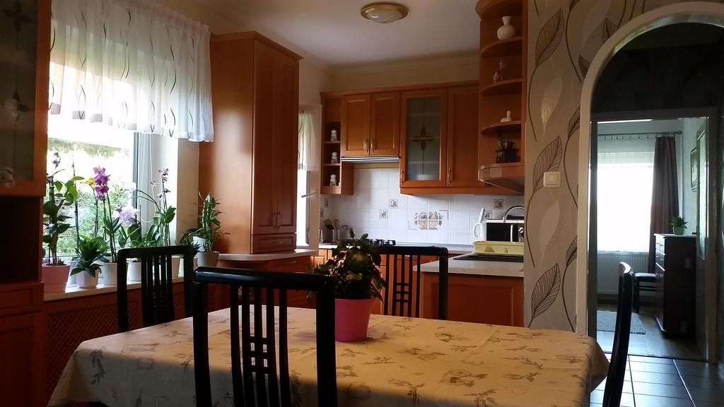 Fadora Apartman تيهاني المظهر الخارجي الصورة
